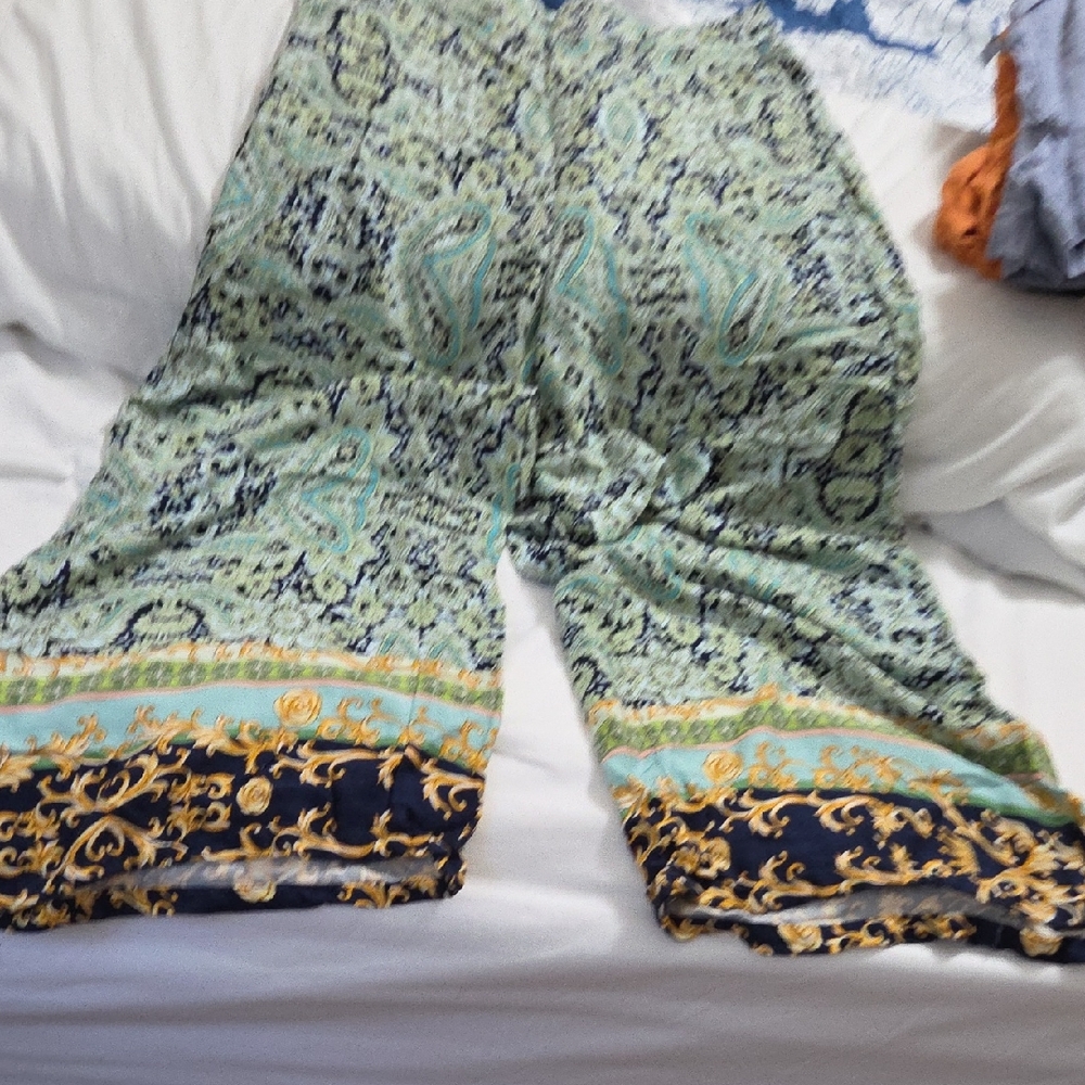 Rachel Zoe Green and Black Patterned Pants